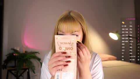 Viola online show from November 2025 03:54:01 PM