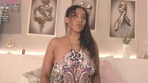 Snapshot of _victoria_hills chatting on July 2026 12:29:02 PM Victoria online show from July 2026 12:29:02 PM