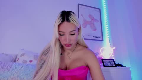   online show from March 2025 09:03:02 PM