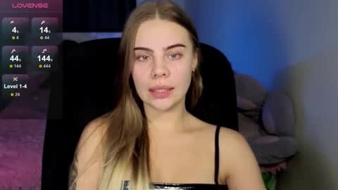 Snapshot of _wednesday_addams_ chatting on September 2025 11:10:01 AM Vera online show from September 2025 11:10:01 AM