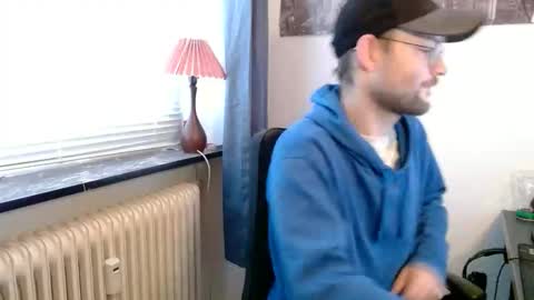 Snapshot of _whoisthatguy_ chatting on October 2025 09:28:01 AM _whoisthatguy_ online show from October 2025 09:28:01 AM