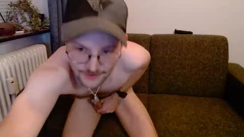 Snapshot of _whoisthatguy_ chatting on November 2025 06:52:02 PM _whoisthatguy_ online show from November 2025 06:52:02 PM