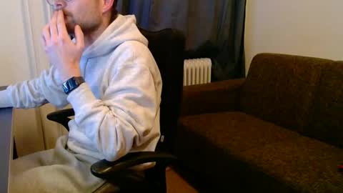 Snapshot of _whoisthatguy_ chatting on November 2025 04:51:02 PM _whoisthatguy_ online show from November 2025 04:51:02 PM