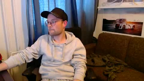 Snapshot of _whoisthatguy_ chatting on May 2026 04:58:02 PM _whoisthatguy_ online show from May 2026 04:58:02 PM