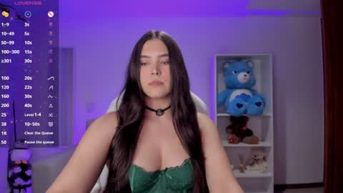 Snapshot of _wtdreamgirl chatting on June 2026 05:05:01 AM Luisa online show from June 2026 05:05:01 AM