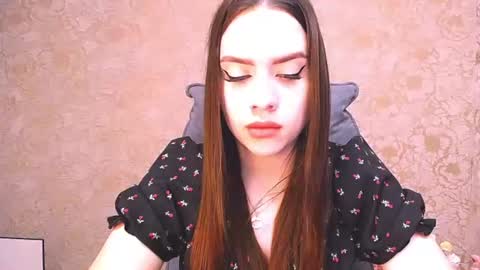 Snapshot of _your_fantasy_girl chatting on June 2026 04:06:02 AM Alisa online show from June 2026 04:06:02 AM