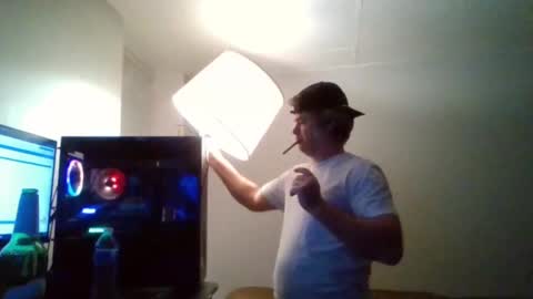 Zeus online show from March 2025 04:49:02 AM