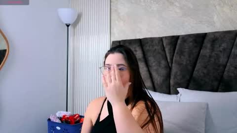 zoe online show from February 2026 12:05:02 PM