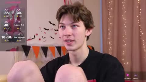 Snapshot of a11ice chatting on October 2025 12:29:01 PM Denis online show from October 2025 12:29:01 PM