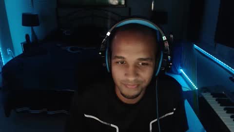 a4orce online show from November 2025 02:12:02 AM