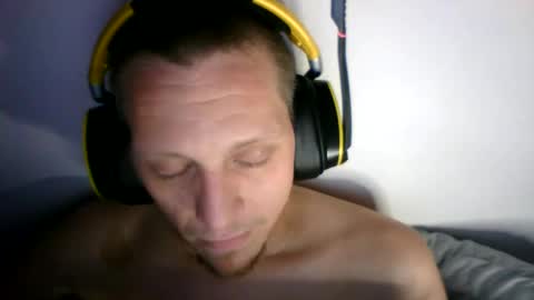 Snapshot of a_bored_dragon chatting on November 2025 01:49:02 AM A Bored Dragon online show from November 2025 01:49:02 AM