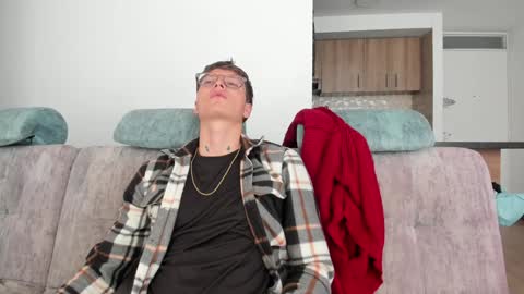 Snapshot of a_sexy_couple__ chatting on December 2024 06:50:01 PM A Sexy Couple online show from December 2024 06:50:01 PM