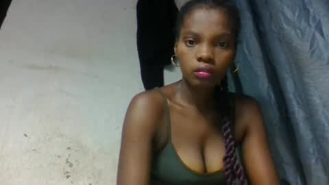 aadienne online show from April 2026 11:18:02 PM