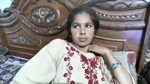 aakhan804 online show from February 2026 11:01:01 PM