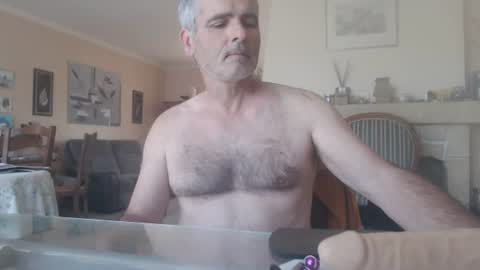 Snapshot of aalex1717 chatting on July 2026 06:09:02 AM Aalex1717 online show from July 2026 06:09:02 AM