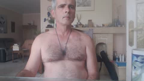 Snapshot of aalex1717 chatting on July 2026 09:58:01 AM Aalex1717 online show from July 2026 09:58:01 AM