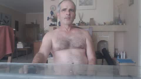 Snapshot of aalex1717 chatting on July 2026 07:01:02 AM Aalex1717 online show from July 2026 07:01:02 AM