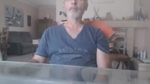 Snapshot of aalex1717 chatting on July 2026 06:43:02 AM Aalex1717 online show from July 2026 06:43:02 AM