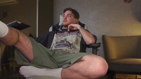 Alex online show from November 2025 08:08:01 PM