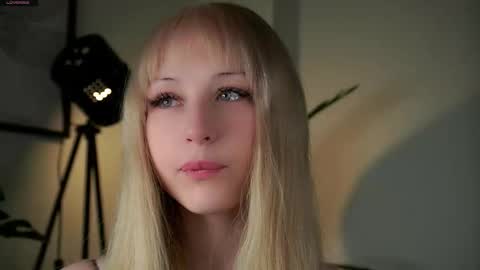 Amy online show from November 2025 03:04:01 PM