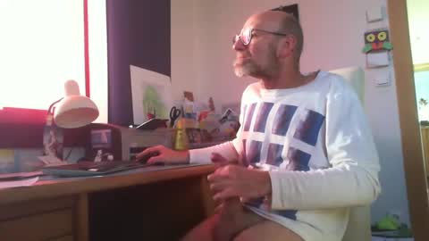 Snapshot of aamigo68 chatting on December 2024 10:34:02 AM Amigo68 online show from December 2024 10:34:02 AM
