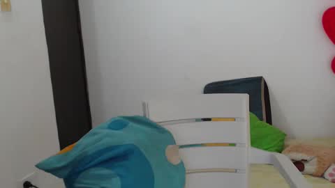 Aanggell online show from February 2025 10:40:02 AM