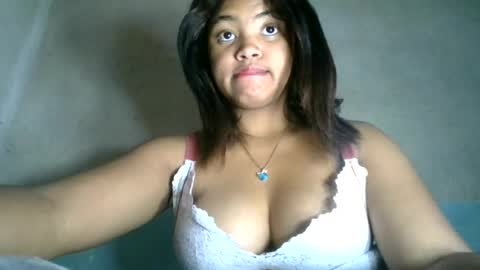 Snapshot of aariciah chatting on June 2026 04:21:02 AM aariciah online show from June 2026 04:21:02 AM