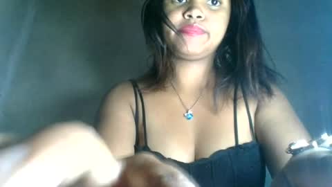 Snapshot of aariciah chatting on June 2026 01:17:02 PM aariciah online show from June 2026 01:17:02 PM