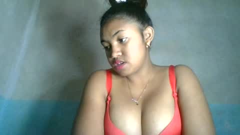 Snapshot of aariciah chatting on August 2026 06:01:02 AM aariciah online show from August 2026 06:01:02 AM