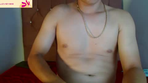 Aaron y Antonella online show from April 2026 09:19:01 PM