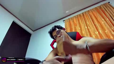 Snapshot of aaron_blake08 chatting on March 2026 06:03:01 PM Aaron Blake08 online show from March 2026 06:03:01 PM