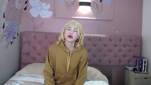 Aaron fordd online show from December 2025 12:21:02 PM