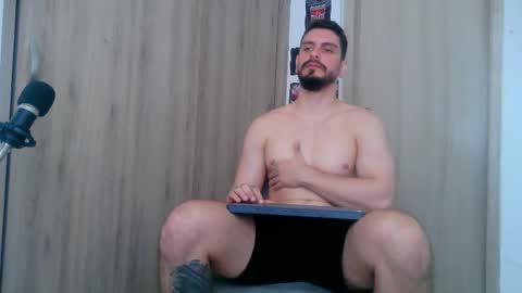 Aaron kwok online show from November 2025 09:20:02 PM