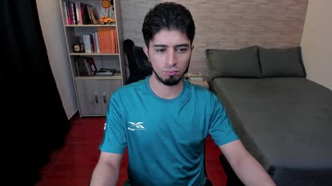 Snapshot of aaron_paul_ chatting on January 2025 12:53:02 AM Aaron online show from January 2025 12:53:02 AM