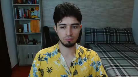 Snapshot of aaron_paul_ chatting on October 2025 07:25:02 PM Aaron online show from October 2025 07:25:02 PM