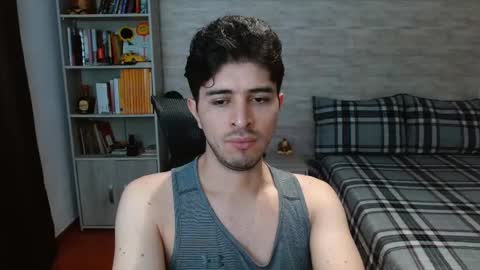 Snapshot of aaron_paul_ chatting on November 2025 07:47:01 PM Aaron online show from November 2025 07:47:01 PM