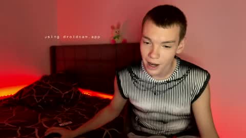 Aaron online show from April 2026 07:17:02 PM