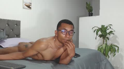 Snapshot of aaronblack1_ chatting on March 2026 12:07:01 AM Heyy my name is Aaron online show from March 2026 12:07:01 AM