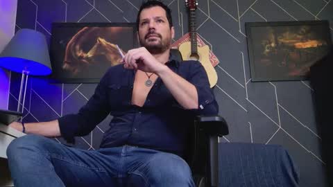 Aaron online show from November 2025 09:09:02 AM