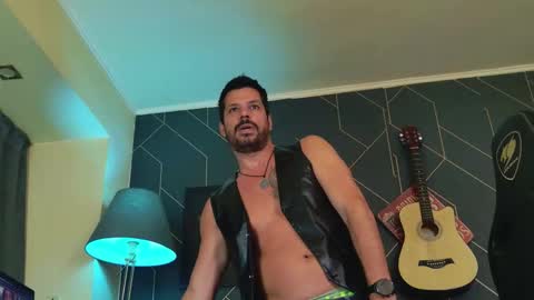 Aaron online show from March 2026 02:04:02 AM