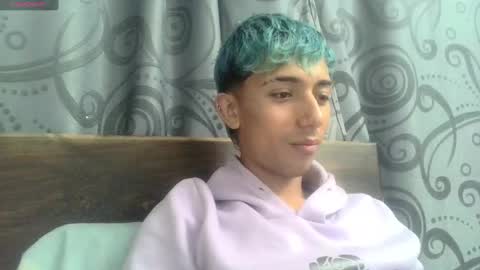 aaronevilxx online show from September 2025 04:24:01 AM