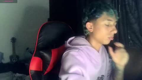 aaronevilxx online show from September 2025 06:04:02 AM