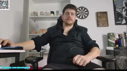 Aaron  online show from February 2026 08:51:01 PM