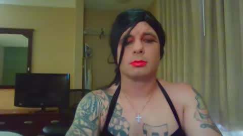 Snapshot of aaronprezent chatting on November 2025 03:24:01 PM aaronprezent online show from November 2025 03:24:01 PM