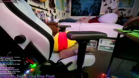 Aaron Skeetman online show from October 2025 08:01:01 AM