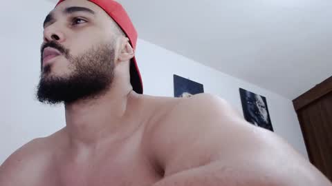 Snapshot of aaronteylor chatting on December 2024 11:08:02 AM aaronteylor online show from December 2024 11:08:02 AM