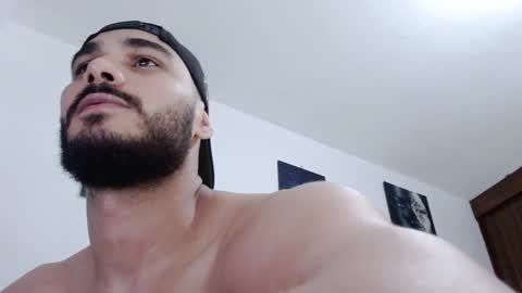 Snapshot of aaronteylor chatting on December 2024 07:21:01 PM aaronteylor online show from December 2024 07:21:01 PM