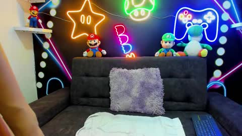   AASHLEY  online show from February 2025 11:43:02 AM