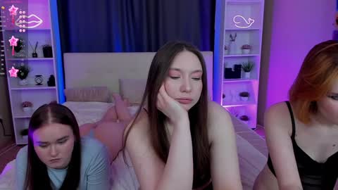 Fiona and Harry online show from December 2024 11:39:01 PM