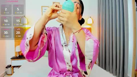 Abbie Royy online show from November 2025 12:26:01 PM